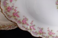 BAWO & DOTTER ELITE WORKS BRIDAL WREATH- SERVING PLATTER 17"   .....   http://jaapiesfinechinastore.com