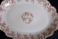 BAWO & DOTTER ELITE WORKS BRIDAL WREATH- SERVING PLATTER 17"   .....   https://www.jaapiesfinechinastore.com