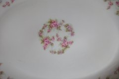 BAWO & DOTTER ELITE WORKS BRIDAL WREATH- SERVING PLATTER 17"   .....   http://jaapiesfinechinastore.com