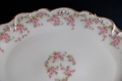 BAWO & DOTTER ELITE WORKS BRIDAL WREATH- SERVING PLATTER 17"   .....   http://jaapiesfinechinastore.com