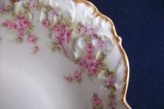 BAWO & DOTTER ELITE WORKS BRIDAL WREATH- SERVING PLATTER 17"   .....   http://jaapiesfinechinastore.com