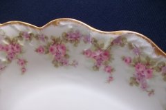 BAWO & DOTTER ELITE WORKS BRIDAL WREATH- SERVING PLATTER 17"   .....   http://jaapiesfinechinastore.com