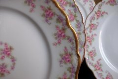 BAWO & DOTTER ELITE WORKS BRIDAL WREATH- SALAD PLATE  .....   http://jaapiesfinechinastore.com