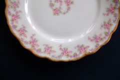 BAWO & DOTTER ELITE WORKS BRIDAL WREATH- SALAD PLATE  .....   https://www.jaapiesfinechinastore.com