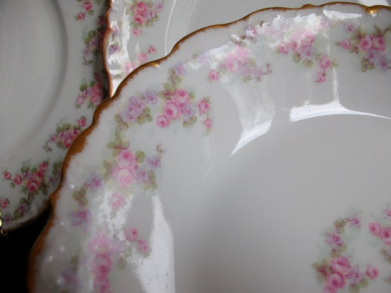 BAWO & DOTTER ELITE WORKS BRIDAL WREATH- COUPE SOUP BOWL    .....   http://jaapiesfinechinastore.com