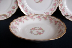 BAWO & DOTTER ELITE WORKS BRIDAL WREATH- COUPE SOUP BOWL    .....   https://www.jaapiesfinechinastore.com