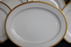 BAWO & DOTTER/ELITE WORKS LAUREL LEAF BAND-  SERVING PLATTER   ..... https://www.jaapiesfinechinastore.com