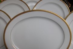 BAWO & DOTTER/ELITE WORKS LAUREL LEAF BAND-  SERVING PLATTER   ..... http://jaapiesfinechinastore.com