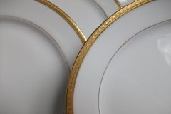 BAWO & DOTTER/ELITE WORKS LAUREL LEAF BAND-  SERVING PLATTER   ..... http://jaapiesfinechinastore.com