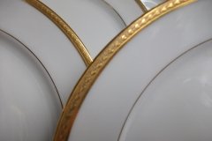 BAWO & DOTTER/ELITE WORKS LAUREL LEAF BAND-  SERVING PLATTER   ..... http://jaapiesfinechinastore.com