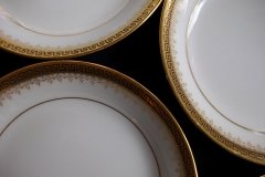 BAWO & DOTTER (ELITE WORKS) GREEK KEY-  BERRY BOWL  ..... http://jaapiesfinechinastore.com