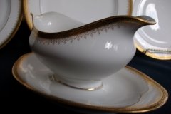 BAWO & DOTTER GREEK KEY GRAVY BOAT .....   http://jaapiesfinechinastore.com