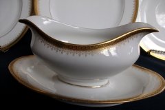 BAWO & DOTTER GREEK KEY GRAVY BOAT .....   http://jaapiesfinechinastore.com