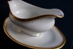 BAWO & DOTTER GREEK KEY GRAVY BOAT .....   http://jaapiesfinechinastore.com
