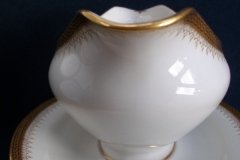 BAWO & DOTTER GREEK KEY GRAVY BOAT .....   http://jaapiesfinechinastore.com