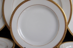 BAWO & DOTTER/ELITE WORKS LAUREL LEAF BAND- BREAD & BUTTER PLATE  ..... https://www.jaapiesfinechinastore.com