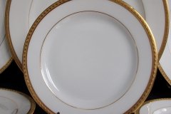 BAWO & DOTTER/ELITE WORKS LAUREL LEAF BAND- BREAD & BUTTER PLATE  ..... http://jaapiesfinechinastore.com