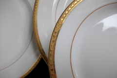 BAWO & DOTTER/ELITE WORKS LAUREL LEAF BAND- BREAD & BUTTER PLATE  ..... https://www.jaapiesfinechinastore.com