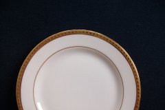 BAWO & DOTTER/ELITE WORKS LAUREL LEAF BAND- BREAD & BUTTER PLATE  ..... http://jaapiesfinechinastore.com