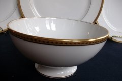 BAWO & DOTTER/ELITE WORKS LAUREL LEAF BAND-  CRANBERRY BOWL  ..... http://jaapiesfinechinastore.com