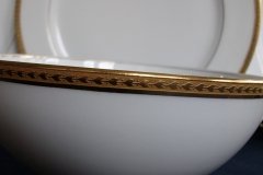 BAWO & DOTTER/ELITE WORKS LAUREL LEAF BAND-  CRANBERRY BOWL  ..... http://jaapiesfinechinastore.com