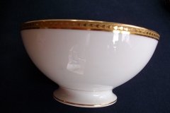 BAWO & DOTTER/ELITE WORKS LAUREL LEAF BAND-  CRANBERRY BOWL  ..... http://jaapiesfinechinastore.com