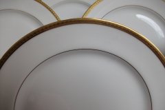 BAWO & DOTTER/ELITE WORKS LAUREL LEAF BAND-DINNER PLATE  ..... http://jaapiesfinechinastore.com