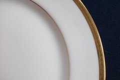 BAWO & DOTTER/ELITE WORKS LAUREL LEAF BAND-DINNER PLATE  ..... http://jaapiesfinechinastore.com