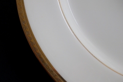 BAWO & DOTTER/ELITE WORKS LAUREL LEAF BAND-DINNER PLATE  ..... https://www.jaapiesfinechinastore.com