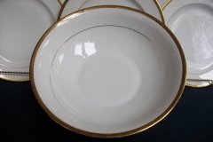 BAWO & DOTTER/ELITE WORKS LAUREL LEAF BAND-  ROUND SERVING  BOWL  ..... http://jaapiesfinechinastore.com