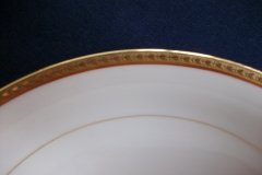BAWO & DOTTER/ELITE WORKS LAUREL LEAF BAND-  ROUND SERVING  BOWL  ..... http://jaapiesfinechinastore.com