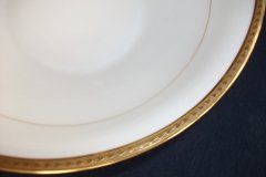 BAWO & DOTTER/ELITE WORKS LAUREL LEAF BAND-  ROUND SERVING  BOWL  ..... http://jaapiesfinechinastore.com