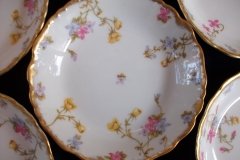 BAWO & DOTTER (ELITE WORKS) SCATTERED FLOWERS-  BERRY BOWL ..... http://jaapiesfinechinastore.com