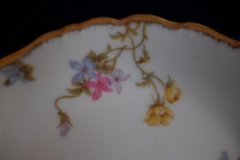 BAWO & DOTTER (ELITE WORKS) SCATTERED FLOWERS-  BERRY BOWL ..... http://jaapiesfinechinastore.com