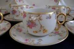 BAWO & DOTTER (ELITE WORKS) SCATTERED FLOWERS-  BOWL CUP & SAUCER   .....   http://jaapiesfinechinastore.com