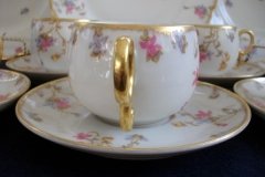 BAWO & DOTTER (ELITE WORKS) SCATTERED FLOWERS-  BOWL CUP & SAUCER   .....   http://jaapiesfinechinastore.com