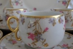 BAWO & DOTTER (ELITE WORKS) SCATTERED FLOWERS-  BOWL CUP & SAUCER   .....   http://jaapiesfinechinastore.com