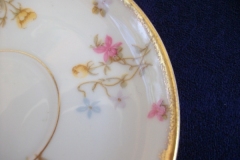 BAWO & DOTTER (ELITE WORKS) SCATTERED FLOWERS-  BOWL CUP & SAUCER   .....   https://www.jaapiesfinechinastore.com