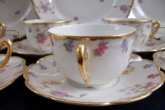 BAWO & DOTTER (ELITE WORKS) SCATTERED FLOWERS- CUP & SAUCER   .....   http://jaapiesfinechinastore.com