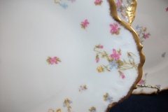 BAWO & DOTTER (ELITE WORKS) SCATTERED FLOWERS- MEDIUM SERVING  PLATTER  13  7/8" ..... http://jaapiesfinechinastore.com