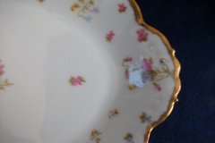 BAWO & DOTTER (ELITE WORKS) SCATTERED FLOWERS- MEDIUM SERVING  PLATTER  13  7/8" ..... http://jaapiesfinechinastore.com