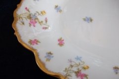 BAWO & DOTTER (ELITE WORKS) SCATTERED FLOWERS- MEDIUM SERVING  PLATTER  13  7/8" ..... http://jaapiesfinechinastore.com