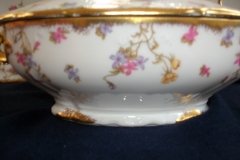 BAWO & DOTTER  (ELITE WORKS) SCATTERED FLOWERS- OVAL COVERED SERVING BOWL .....   http://jaapiesfinechinastore.com