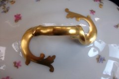 BAWO & DOTTER  (ELITE WORKS) SCATTERED FLOWERS- OVAL COVERED SERVING BOWL .....   http://jaapiesfinechinastore.com
