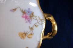 BAWO & DOTTER  (ELITE WORKS) SCATTERED FLOWERS- OVAL COVERED SERVING BOWL .....   http://jaapiesfinechinastore.com