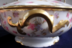 BAWO & DOTTER  (ELITE WORKS) SCATTERED FLOWERS- ROUND COVERED SERVING BOWL .....   https://www.jaapiesfinechinastore.com