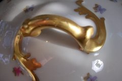 BAWO & DOTTER  (ELITE WORKS) SCATTERED FLOWERS- ROUND COVERED SERVING BOWL .....   http://jaapiesfinechinastore.com