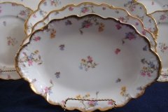 BAWO & DOTTER (ELITE WORKS) SCATTERED FLOWERS- SMALL SERVING  PLATTER  11  1/4" ..... http://jaapiesfinechinastore.com