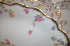 BAWO & DOTTER (ELITE WORKS) SCATTERED FLOWERS- SMALL SERVING  PLATTER  11  1/4" ..... http://jaapiesfinechinastore.com