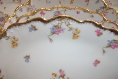 BAWO & DOTTER (ELITE WORKS) SCATTERED FLOWERS- SMALL SERVING  PLATTER  11  1/4" ..... http://jaapiesfinechinastore.com